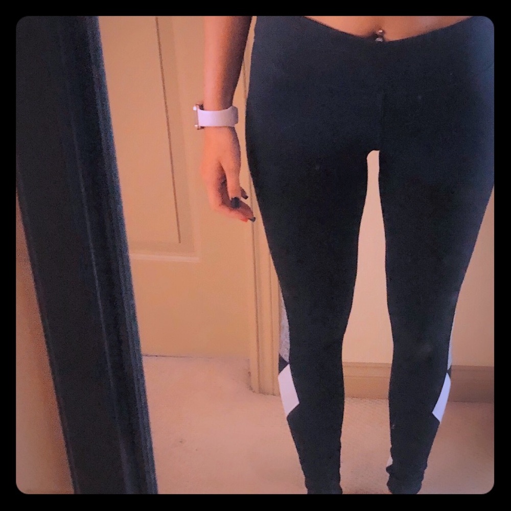 Victoria’s Secret Pink Leggings